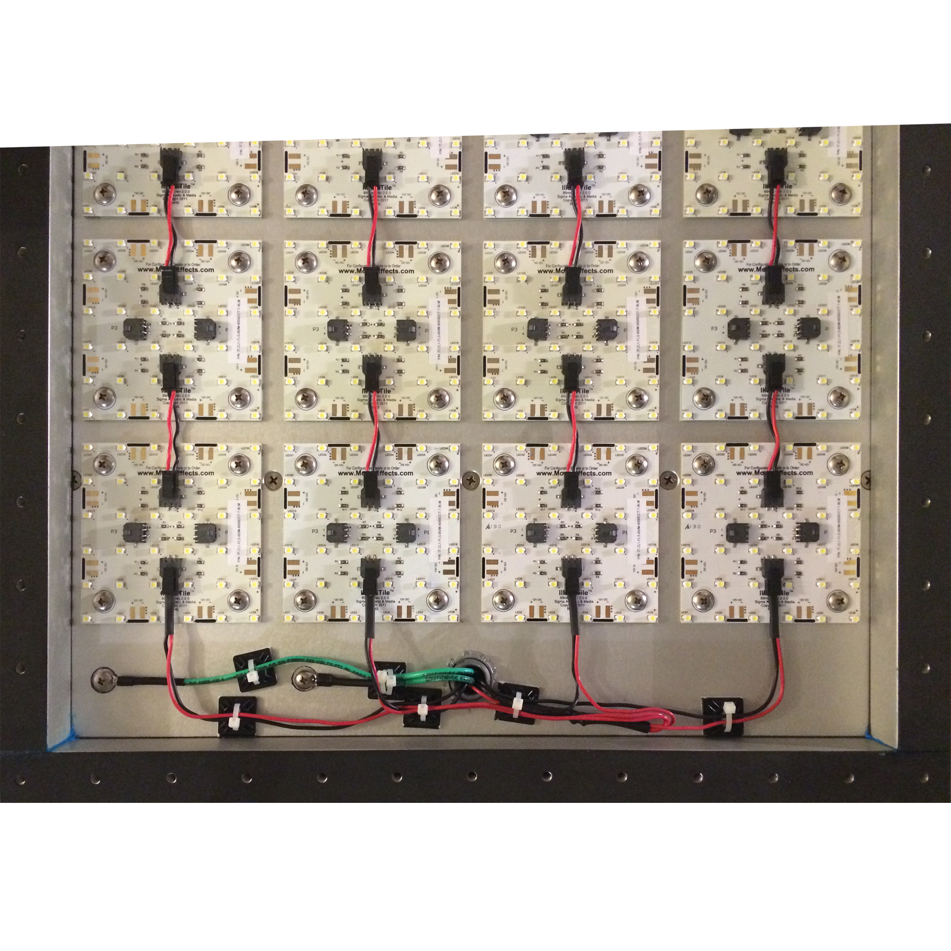 illumisci-illuminated-displays-inside-2_trans_1920x1920